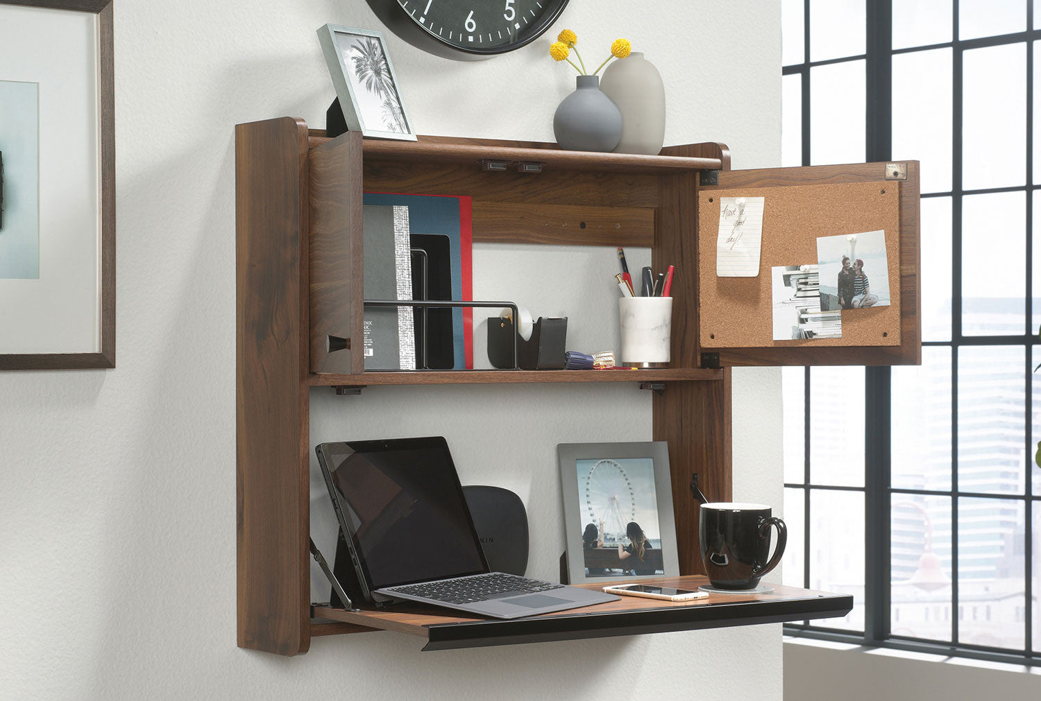 Giovo Floating Desk - Walnut